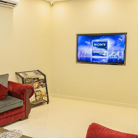 Pan Emirates Hotel Apartments Шарджа Экстерьер фото