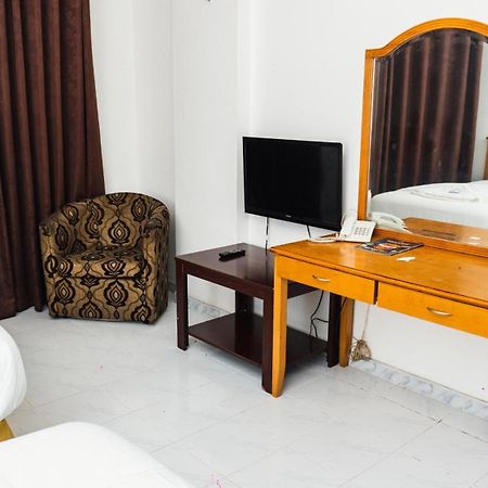 Pan Emirates Hotel Apartments Шарджа Экстерьер фото